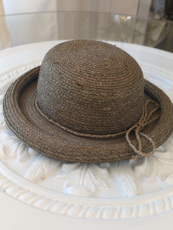 Accessories - Vintage Callanan Woven Straw Sun Hat with Tied Rope Trim - Olive Brown One Size